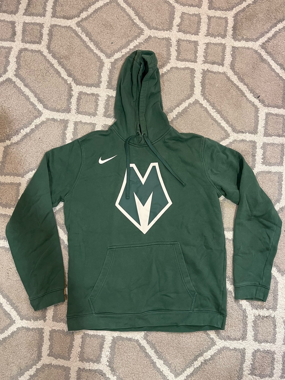 Nike Milwaukee Bucks Hoodie